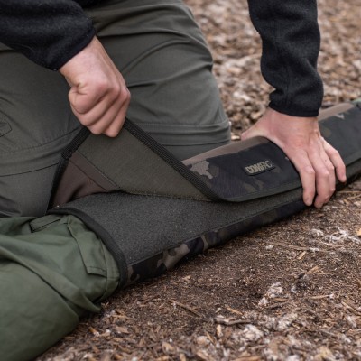 KORDA Чехол для зонта Brolly Wrap Dark Kamo