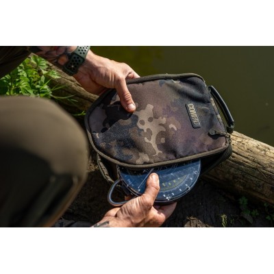 KORDA Чехол для весов Compac Scales Pouch Dark Kamo